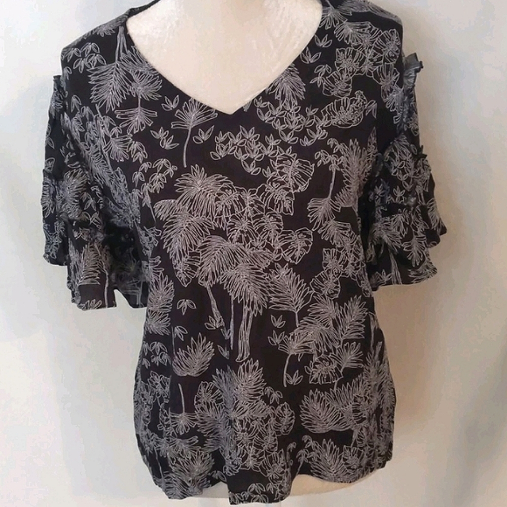 🆕 A.N.A. Tropical Flirty Ruffled Sleeve V-neck Top / Small